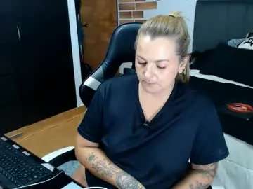 Chaturbate Free Live Porn of perlagoloza05