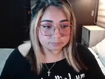 Chaturbate Sex Chat of yini_angel07