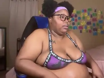 Chaturbate Live Sex Cam of chocolatebunnyxx69