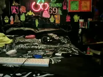 Chaturbate Watch Live Sex Cams of kjs_daddy123