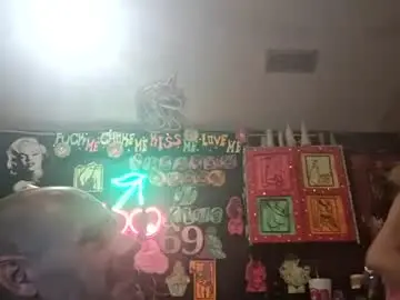 Chaturbate Live Sex Cam of kjs_daddy123