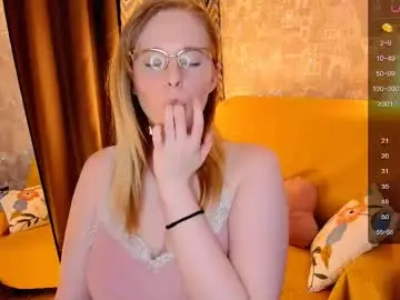 Chaturbate Adult Video Chat of sheslinki