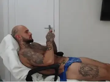 Chaturbate Free Porn Cam of maxi_foxxx