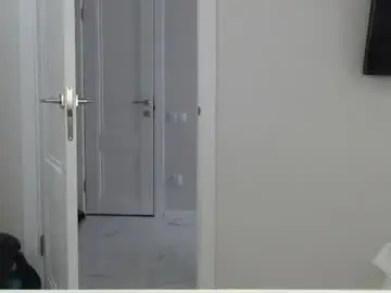 Chaturbate Live Sex Cam of maxi_foxxx