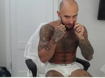 Chaturbate Nude Webcam of maxi_foxxx