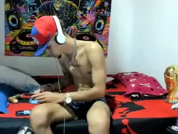 Chaturbate Free Live Porn of douglas_gallegos