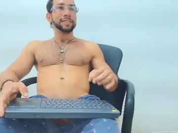 Chaturbate Adult Video Chat of felipe_diamond