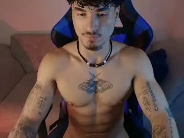 Chaturbate Live Sex Cam of thomas_fit1