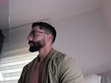 Chaturbate Live Sex Cam of edrick_walton