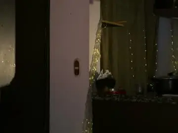 Chaturbate Live Sex Cam of lola_cocks