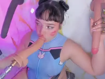 Chaturbate Nude Webcam of hinata_dolly