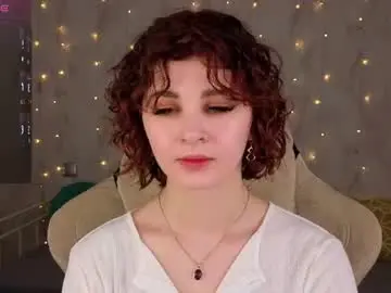 Chaturbate Live Sex Cam of kira_fluffy