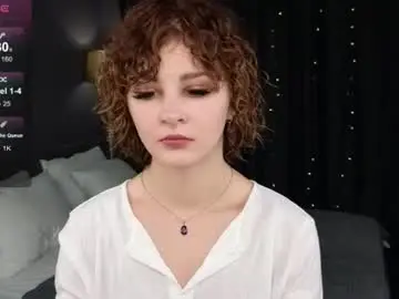 Chaturbate Live Sex of kira_fluffy