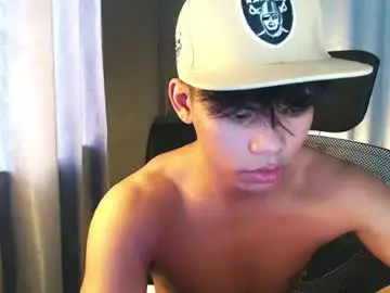Chaturbate Nude Webcam of yourboycumrain