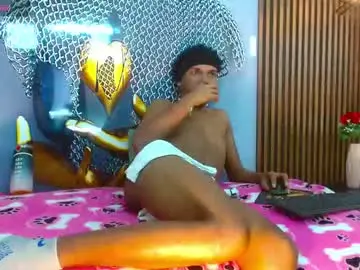 Chaturbate Free Porn Cam of chrisshottx
