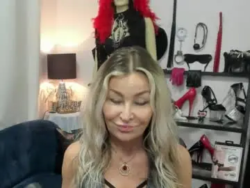 Chaturbate Watch Live Sex Cams of crystalxohotty
