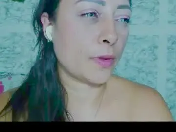 Chaturbate Sex Cam of julybravo