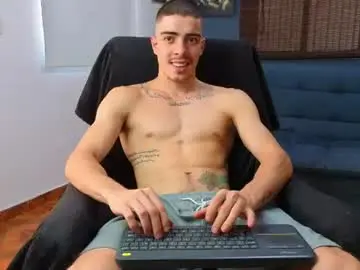 Chaturbate Free Live Porn of ethangreey1