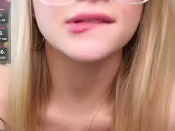 Chaturbate Nude Webcam of glossybabe_