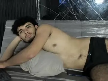 Chaturbate Adult Webcam of lucasthomson_