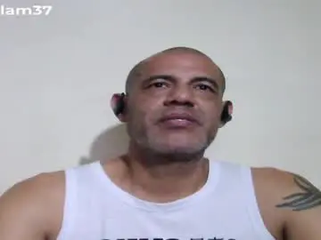Chaturbate Sex Chat of retlam37