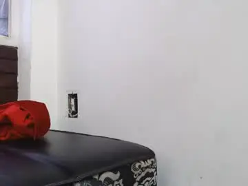 Chaturbate Nude Webcam of airia_bloom