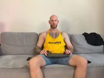 Chaturbate Sex Chat of michaelbradley_for_u