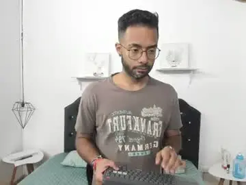 Chaturbate Adult Video Chat of arez_vortex_