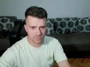Chaturbate Watch Live Sex Cams of johnnylove21