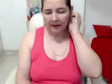 Chaturbate Live Sex of leonela_69