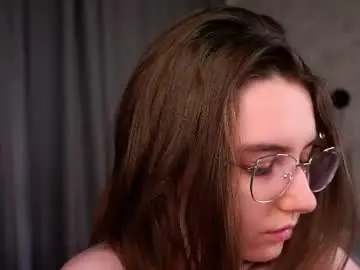 Chaturbate Live Porn of approche_toi_petite