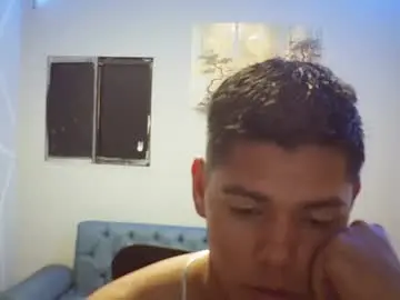 Chaturbate Live Sex Cam of klars_mood