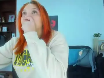 Chaturbate Live Sex Cam of pamelaqueen_1