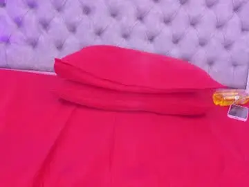 Chaturbate Live Sex Cam of sofia_girl_