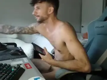 Chaturbate Sex Cam of papijakey