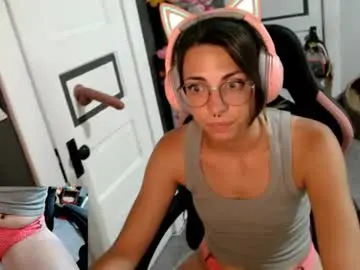Chaturbate Adult Video Chat of kierbearkisses