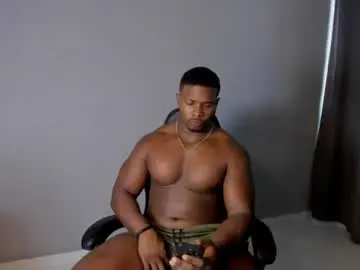 Chaturbate Live Porn of leonardo_jones1