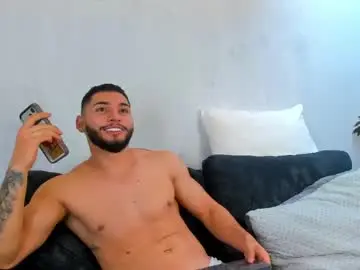 Chaturbate Watch Live Sex Cams of louis_connor