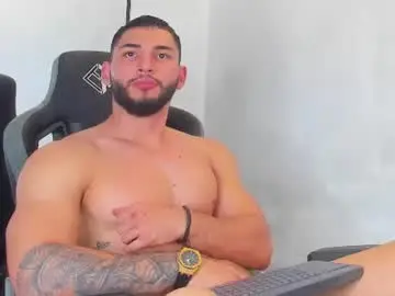 Chaturbate Best live sex cam show of louis_connor