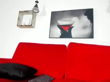 Chaturbate Live Sex Cam of sophia_milton1