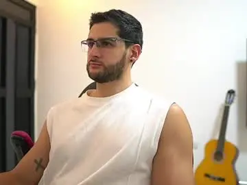Chaturbate Free Porn Cam of saimonhot1