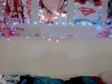 Chaturbate Live Sex Cam of moertomlly
