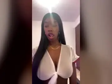 Chaturbate Free Porn Cam of lysii_21