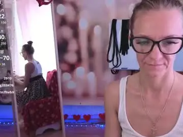 Chaturbate Live Sex Cam of jesica_moon_peachyy