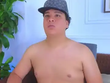 Chaturbate Live Porn of bennett_alejoo