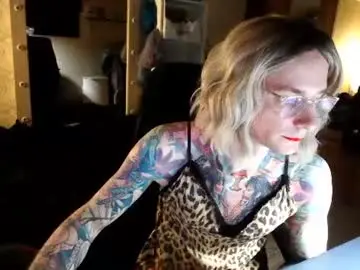 Chaturbate Live Sex Cam of juleea_doll