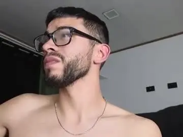 Chaturbate Watch Live Sex Cams of phantom_bigger1