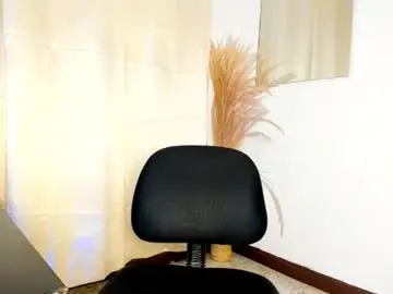 Chaturbate Live Sex of alid_17