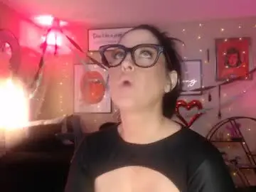 Chaturbate Nude Webcam of milf_lacey