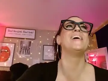 Chaturbate Best live sex cam show of milf_lacey